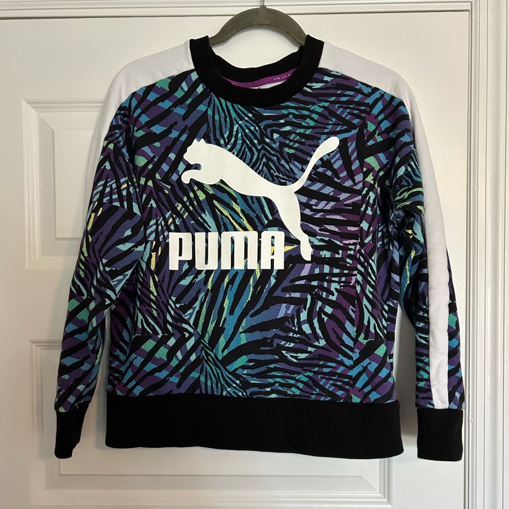 Puma Black and Blue Sweatshirt with Modern Leaf Design
